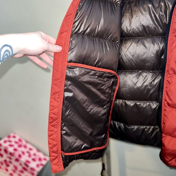 AUTHENTIC MICHAEL KORS RED PUFFER JACKET - LIKE NEW - Picture 6 of 10